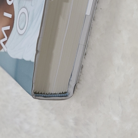 🎄📚 Becoming 📚🎄 - Picture 6 of 7